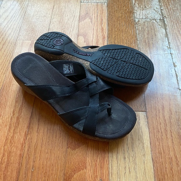 MERRELL Black Leather Cork Bottom Wedge Sandals - Picture 1 of 1